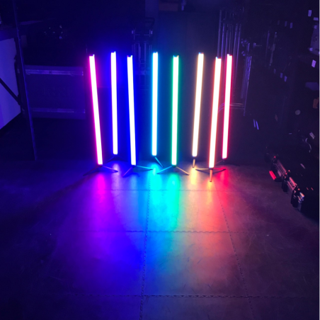 Astera AX1 PixelTubes LED RGB allumés