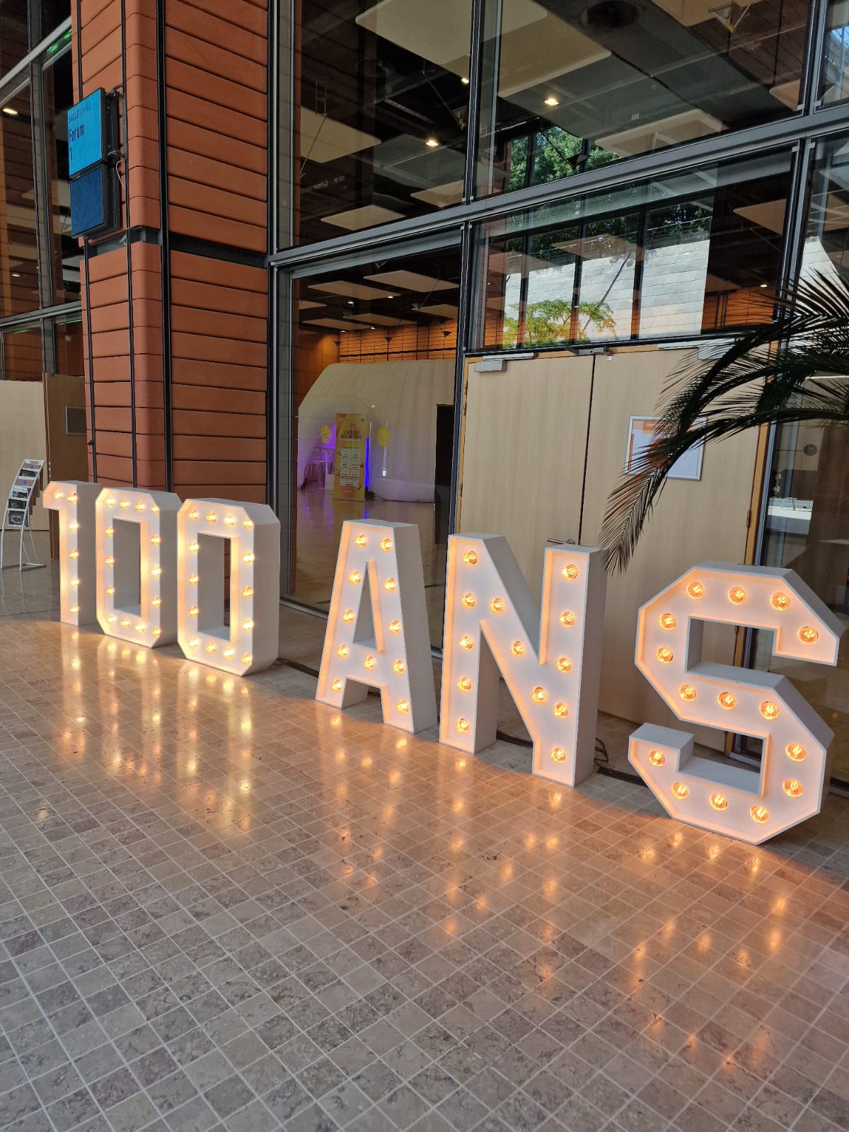 Lettre lumineuse BULBY