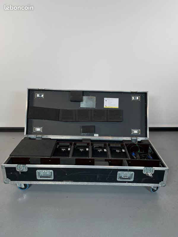 Lot 3 Mâts d'éclairage de buffet